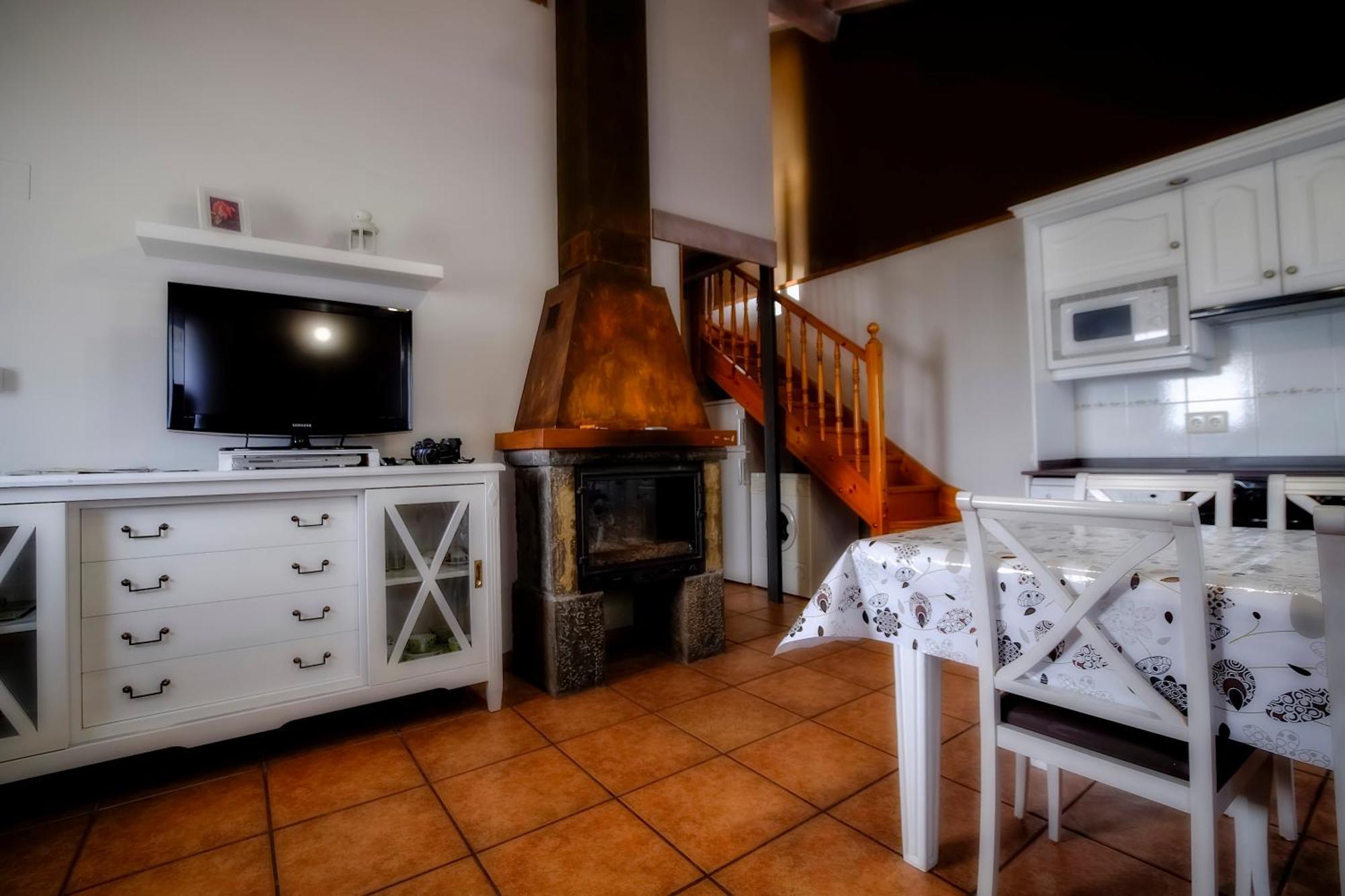 Casas La Ribera Ordesa Guest House Escalona  Ngoại thất bức ảnh